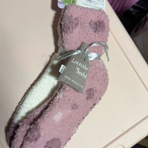 NWT Pink and White Fuzzy Socks with Lavender Sachet